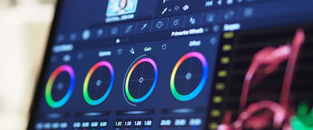 اصلاح رنگ و نور حرفه‌ای در پریمیر